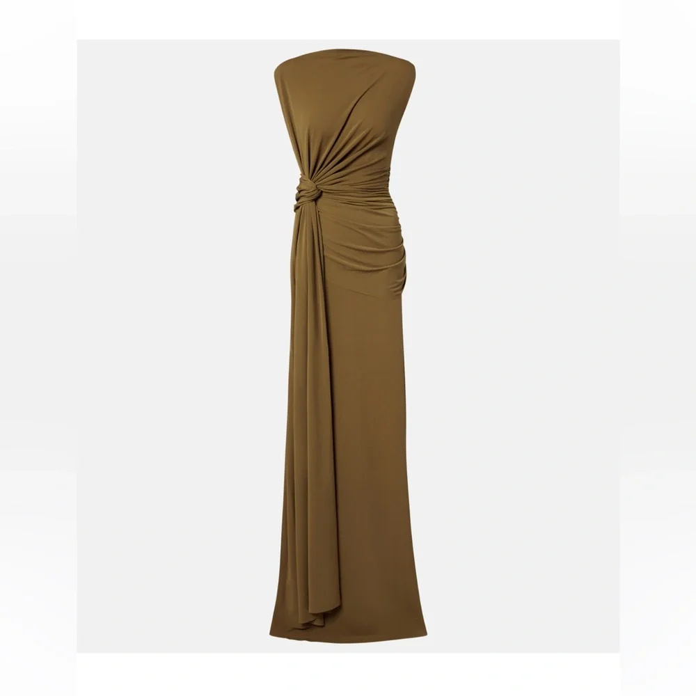 Alex Perry Dropped Crepe Jersey Gown - Picture 2 of 7